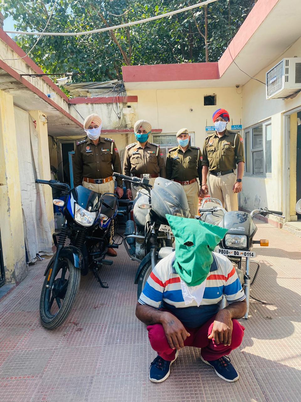 You are currently viewing 3 मोटरसाइकिलों के साथ वाहन चोरी का आरोपी गया पकड़ा