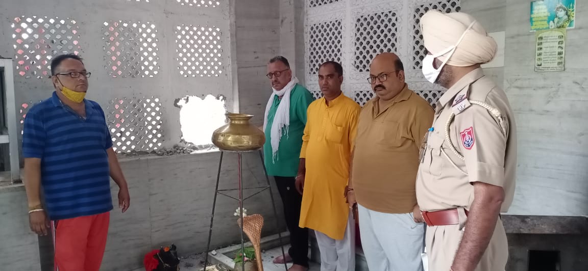 You are currently viewing बस्ती पीर दाद के शिव मंदिर में चोरी