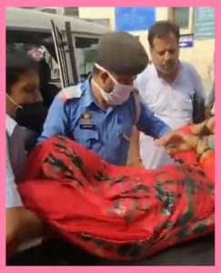 Read more about the article ट्रैफिक सिटी जम्मू के पुलिसकर्मियों द्वारा समय पर की गई कार्रवाई, बचाया एक कीमती जीवन