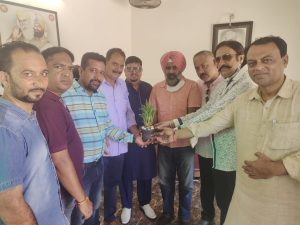 Read more about the article पंजाब फ्रंटलाइन कांग्रेस ग्रुप के सभी टकसाली कार्यकर्ताओं ने , “सरदार परगट सिंह” से की मुलाकात