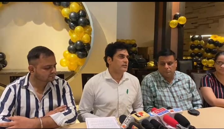 You are currently viewing जम्मू-कश्मीर की  प्रेस कांफ्रेंस में फर्जी “स्पोर्ट्स एसोसिएशन” को किया संचेत :-अम्बेडकर गुप्ता