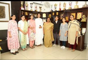 Read more about the article एचएमवी कॉलेज के बीए के छात्रों को हिंदी (ऑनर्स) सेम-3  में  विश्वविद्यालय की स्थिति मिली