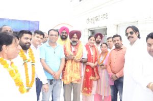 Read more about the article जालंधर के वरिष्ठ कांग्रेसी “संदीप खोसला” ने किया “परगट सिंह” का स्वागत
