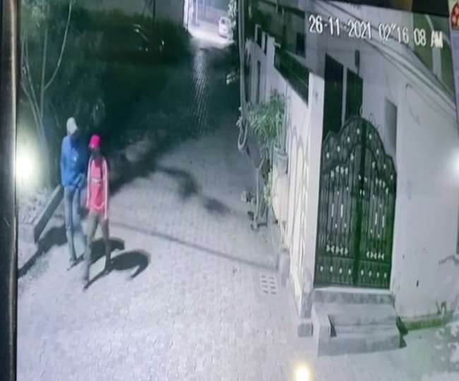 You are currently viewing जालंधर के टैगोर एवेन्यू इलाके में , चोरों ने एक एनआरआई के ताला लगे घर को बनाया निशाना