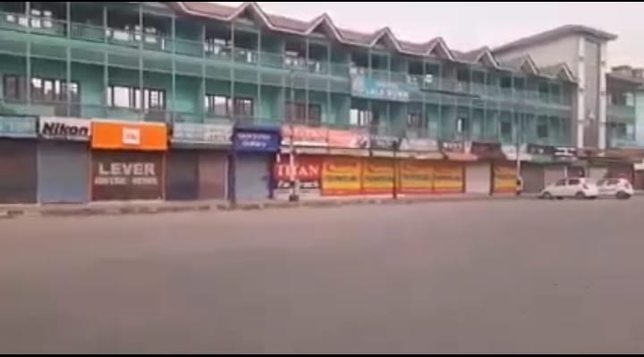 You are currently viewing हैदरपोरा ‘एनकाउंटर’ के खिलाफ घाटी बंद