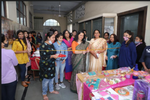 Read more about the article पीसीएम एसडी कॉलेज फॉर वूमेन , जालंधर के फैशन डिजाइनिंग (पीजी) विभाग  द्वारा ‘दिवाली पर्व 2021’ किया गया आयोजित