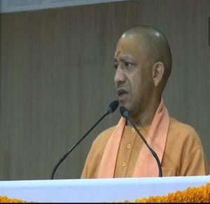 Read more about the article यूपी के सीएम योगी आदित्यनाथ ने अधिकारियों को एनसीआर में , प्रदूषण को रोकने के लिए कदम उठाने का दिया निर्देश