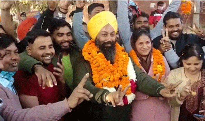 You are currently viewing चंडीगढ़ नगर निगम चुनाव रिजल्ट :आप 9, भाजपा 6 और कांग्रेस 4 सीटों पर जीती; अकाली दल का भी खाता खुला, मेयर चुनाव हारे
