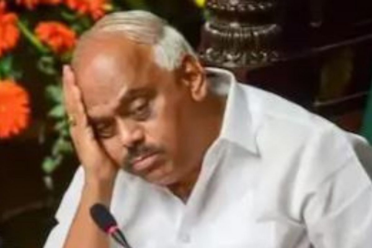 You are currently viewing शर्मनाक दुष्कर्म होना ही है तो…कांग्रेस विधायक के बयान पर मचा बवाल, जया बच्चन-स्मृति ईरानी ने की बर्खास्तगी की मांग