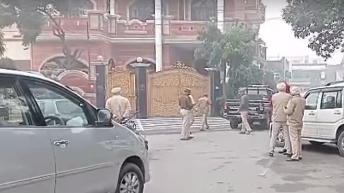 You are currently viewing मजीठिया की गिरफ्तारी का प्रयास तेज, जमानत रद्द होने के बाद अकाली नेता की तलाश में अमृतसर पहुंची मोहाली क्राइम ब्रांच की टीम