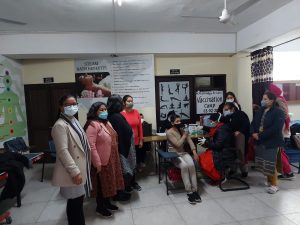 Read more about the article पी.सी.एम.एस डी सीनियर सैकेंडरी कालेजिएट स्कूल में लगाया गया कोविड – 19 टीकाकरण कैंप।