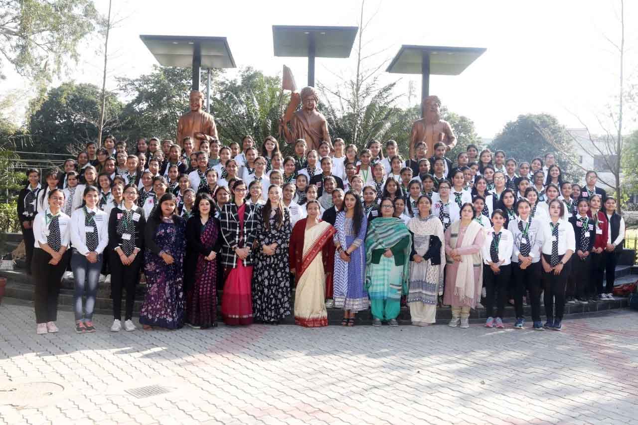 You are currently viewing एचएमवी में छात्र परिषद का स्थापना समारोह