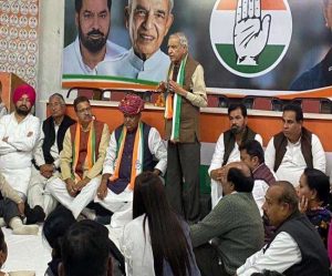 Read more about the article कांग्रेस नेता पवन बंसल की दो टूक पार्टी के खिलाफ काम करने वालों के लिए कोई जगह नहीं