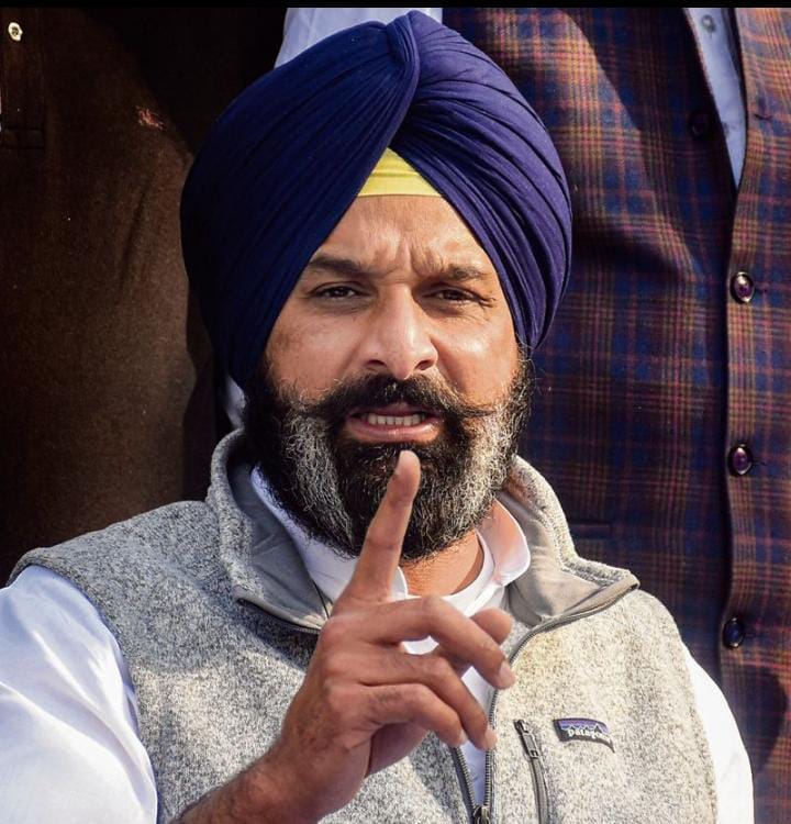 You are currently viewing मोहाली कोर्ट में बिक्रम मजीठिया की पेशी पटियाला जेल में बंद हैं ड्रग्स केस में फंसे अकाली नेता पंजाब सरकार बदल चुकी SIT
