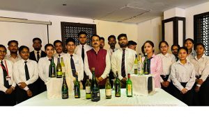 Read more about the article Innocent Hearts Group के स्कूल ऑफ़ Hospitality and Tourism Management Institute ने  वाइन टेस्टिंग पर वर्कशॉप  का आयोजन किया