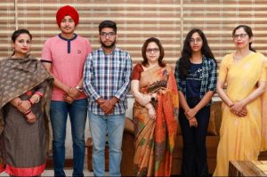 Read more about the article Apeejay College ऑफ फाइन आर्ट्स जालंधर के BBA Semester-3 के छात्र द्वारा ACFA की उपलब्धियों की शानदार सीमा में एक और कीर्तिमान जोड़ा विश्वविद्यालय के शीर्ष पदों को प्राप्त करना।