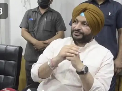 You are currently viewing पटियाला में मंदिर पर हमला शर्मनाक रवनीत बिट्‌टू बोले राजोआना के जेल से बाहर आते ही बिगड़ेगा पंजाब का माहौल