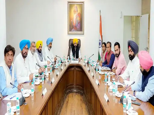 You are currently viewing पंजाब में 1766 रिटायर्ड पटवारी होंगे भर्ती कैबिनेट में लगी मुहर रेवेन्यू मंत्री जिंपा बोले नए पटवारियों में समय लगेगा