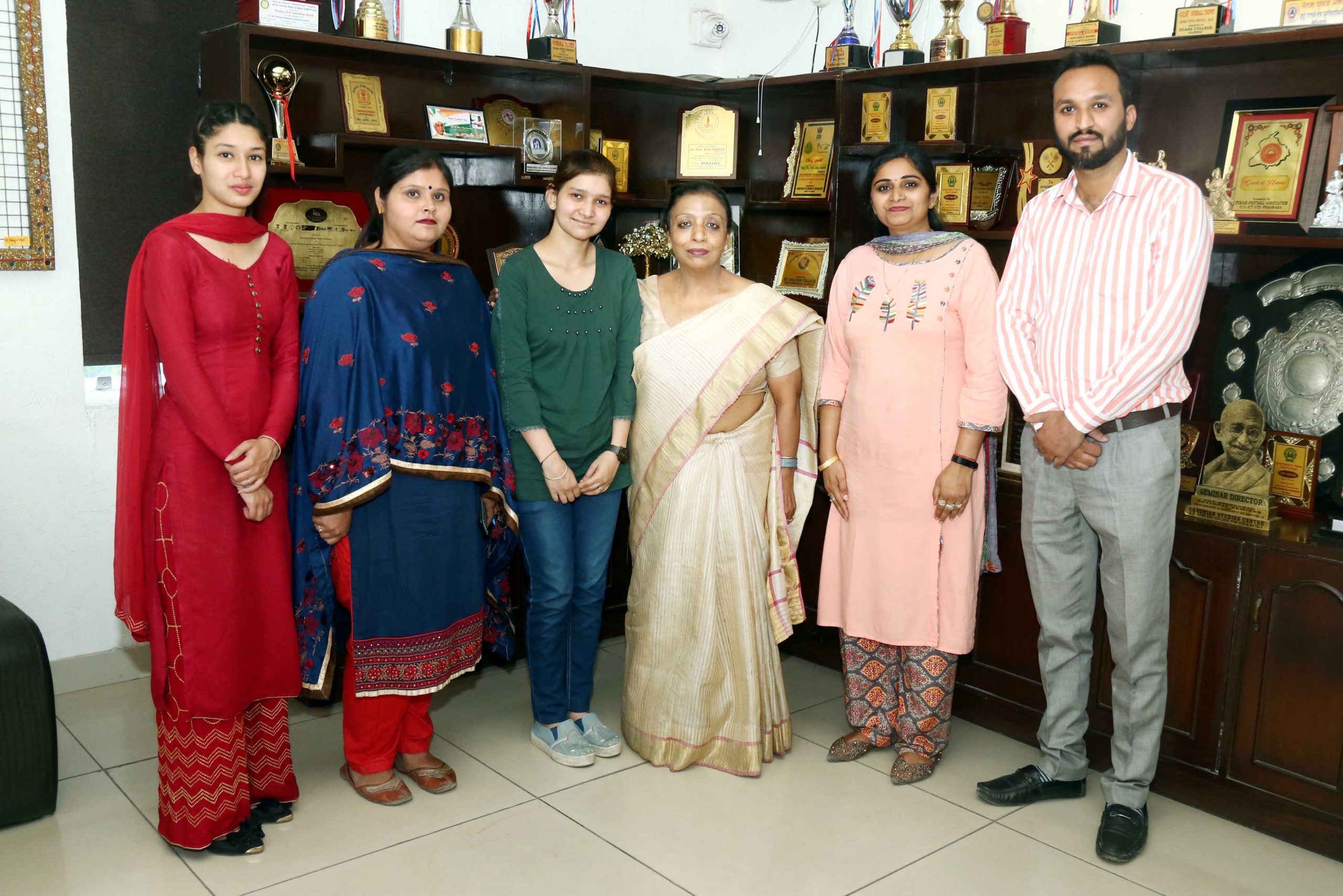 You are currently viewing एचएमवी छात्रा ने की UGC-JRF(NET) परीक्षा उत्तीर्ण