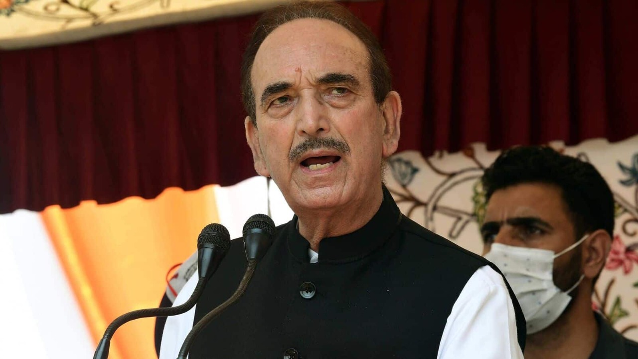 You are currently viewing गुलाम नबी आजाद ने अपनी नई पार्टी का किया ऐलान, देखे क्या रखा पार्टी का नाम