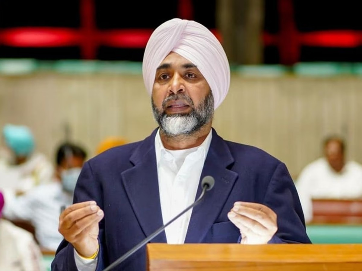 You are currently viewing मनप्रीत बादल ने कांग्रेस से दिया इस्तीफा 7 साल पहले अपनी पार्टी PPA का किया था विलय, अब भाजपा में जाने की तैयारी