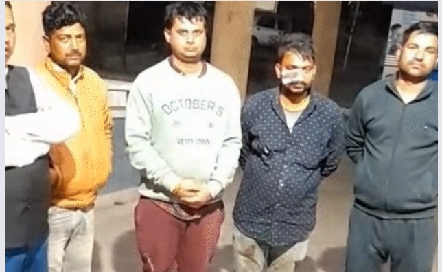 You are currently viewing जिसे डीजे पार्टी में छुड़वाया उसी ने हमला किया जालंधर में कैटरिंग का काम करने वाले दो युवक घायल  फैक्ट्री मालिक से चेन छीनी