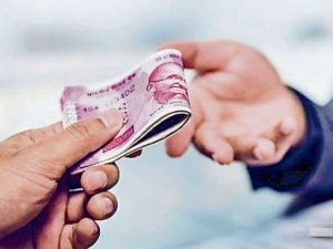 Read more about the article 15 हजार रिश्वत मांगने वाला पटवारी काबू फगवाड़ा में NRI महिला की शिकायत पर कार्रवाई इंतकाल के लिए 25 हजार पहले ले चुका था