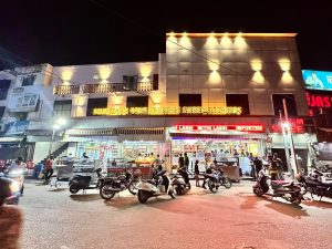 Read more about the article प्रताप बाघ का नाम रोशन किया धन धन गुरु रामदास जी स्वीट्स ने || Dhan Dhan Guru Ramdas Ji Sweets brought fame to Pratap Bagh